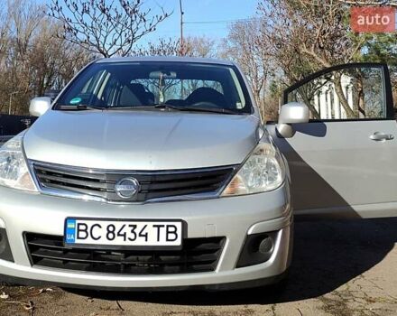 Сірий Ніссан Верса, об'ємом двигуна 1.8 л та пробігом 140 тис. км за 7100 $, фото 1 на Automoto.ua