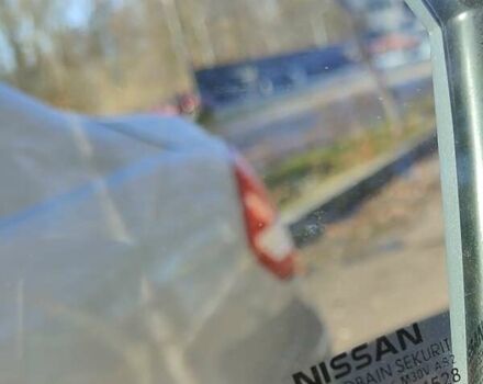 Сірий Ніссан Верса, об'ємом двигуна 1.8 л та пробігом 140 тис. км за 7100 $, фото 4 на Automoto.ua