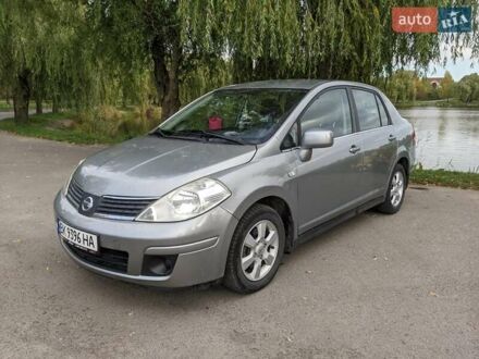 Ніссан Верса 2007 у Рівному на Automoto.ua Сірий Ніссан Верса, об'ємом двигуна 1.8 л та пробігом 140 тис. км за 5800 $, фото 1 на Automoto.ua