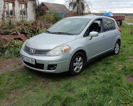 Серый Ниссан Верса, объемом двигателя 1.8 л и пробегом 218 тыс. км за 5000 $, фото 1 на Automoto.ua