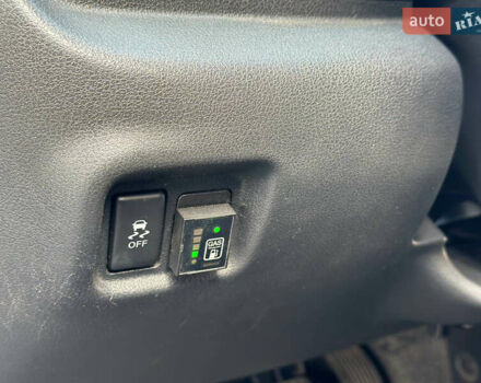 Синий Ниссан Верса, объемом двигателя 1.6 л и пробегом 153 тыс. км за 5499 $, фото 9 на Automoto.ua