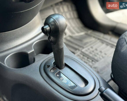 Синий Ниссан Верса, объемом двигателя 1.6 л и пробегом 153 тыс. км за 5499 $, фото 10 на Automoto.ua