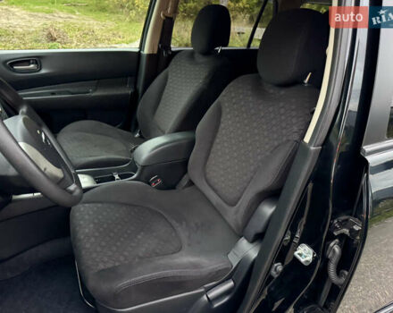 Черный Ниссан Вингроад, объемом двигателя 1.5 л и пробегом 62 тыс. км за 7400 $, фото 12 на Automoto.ua