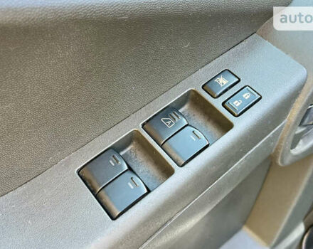 Білий Ніссан Ікс-Терра, об'ємом двигуна 4 л та пробігом 133 тис. км за 13900 $, фото 56 на Automoto.ua