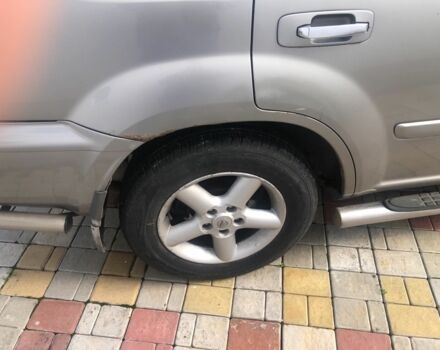 Сірий Ніссан Ікс-Терра, об'ємом двигуна 2.5 л та пробігом 320 тис. км за 4300 $, фото 9 на Automoto.ua