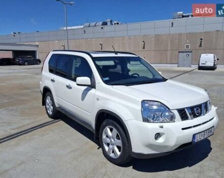 Білий Ніссан ІксТрейл, об'ємом двигуна 2 л та пробігом 230 тис. км за 3800 $, фото 2 на Automoto.ua