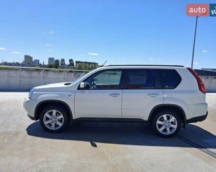 Білий Ніссан ІксТрейл, об'ємом двигуна 2 л та пробігом 230 тис. км за 3800 $, фото 3 на Automoto.ua