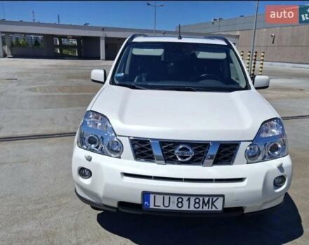 Білий Ніссан ІксТрейл, об'ємом двигуна 2 л та пробігом 230 тис. км за 3800 $, фото 4 на Automoto.ua