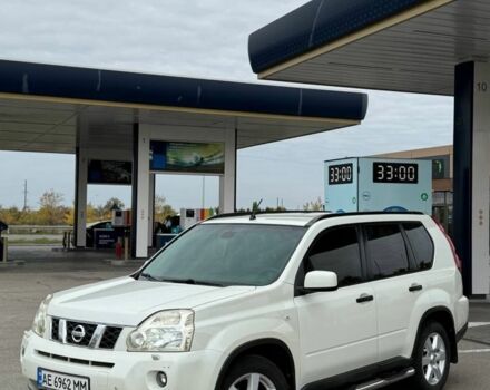 Білий Ніссан ІксТрейл, об'ємом двигуна 2 л та пробігом 208 тис. км за 8999 $, фото 2 на Automoto.ua