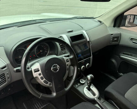 Білий Ніссан ІксТрейл, об'ємом двигуна 2 л та пробігом 208 тис. км за 8999 $, фото 9 на Automoto.ua