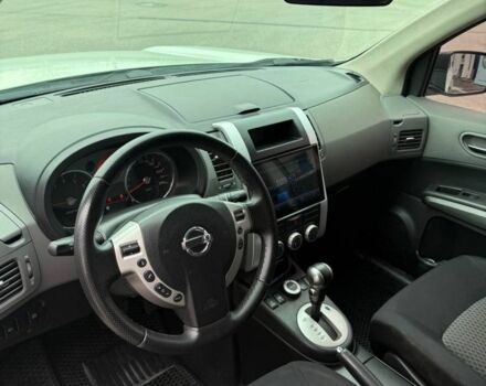 Білий Ніссан ІксТрейл, об'ємом двигуна 2 л та пробігом 208 тис. км за 8999 $, фото 6 на Automoto.ua