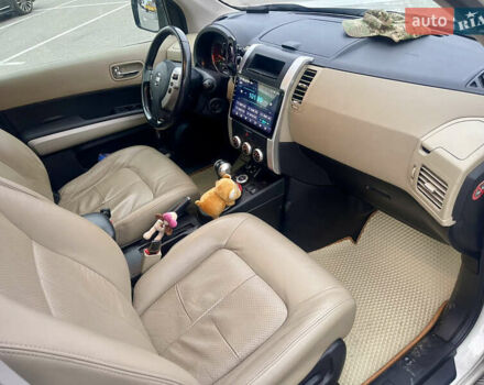 Білий Ніссан ІксТрейл, об'ємом двигуна 2.49 л та пробігом 215 тис. км за 9200 $, фото 11 на Automoto.ua