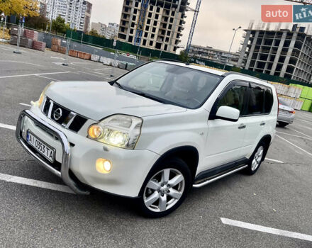 Білий Ніссан ІксТрейл, об'ємом двигуна 2.49 л та пробігом 215 тис. км за 9200 $, фото 5 на Automoto.ua