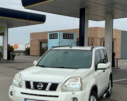 Білий Ніссан ІксТрейл, об'ємом двигуна 2 л та пробігом 208 тис. км за 8999 $, фото 3 на Automoto.ua