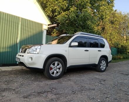 Белый Ниссан ИксТрейл, объемом двигателя 2 л и пробегом 249 тыс. км за 7999 $, фото 1 на Automoto.ua