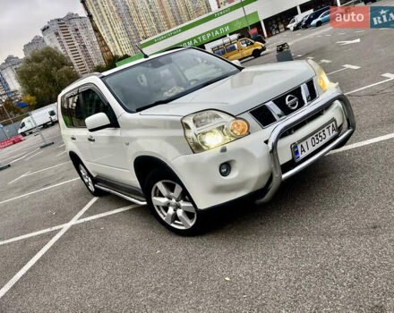 Білий Ніссан ІксТрейл, об'ємом двигуна 2.49 л та пробігом 215 тис. км за 9200 $, фото 2 на Automoto.ua