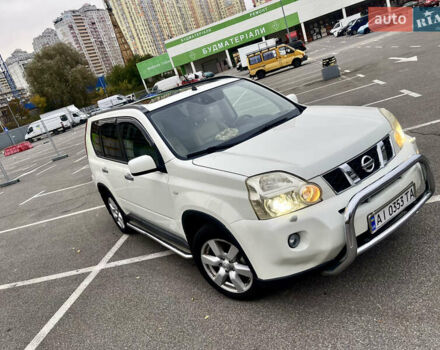 Білий Ніссан ІксТрейл, об'ємом двигуна 2.49 л та пробігом 215 тис. км за 9200 $, фото 1 на Automoto.ua