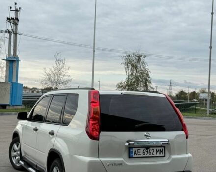 Білий Ніссан ІксТрейл, об'ємом двигуна 2 л та пробігом 208 тис. км за 8999 $, фото 4 на Automoto.ua