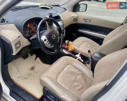 Білий Ніссан ІксТрейл, об'ємом двигуна 2.49 л та пробігом 215 тис. км за 9200 $, фото 12 на Automoto.ua