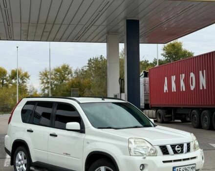 Білий Ніссан ІксТрейл, об'ємом двигуна 2 л та пробігом 208 тис. км за 8999 $, фото 1 на Automoto.ua