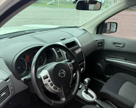 Білий Ніссан ІксТрейл, об'ємом двигуна 2 л та пробігом 208 тис. км за 8999 $, фото 10 на Automoto.ua