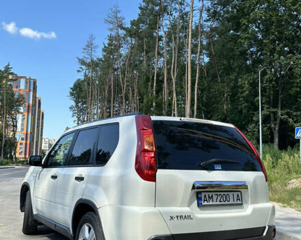 Белый Ниссан ИксТрейл, объемом двигателя 2 л и пробегом 347 тыс. км за 9100 $, фото 3 на Automoto.ua