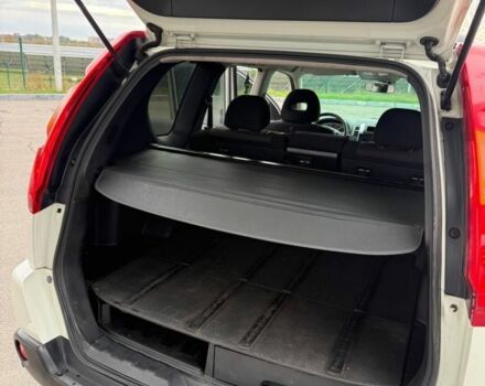 Білий Ніссан ІксТрейл, об'ємом двигуна 2 л та пробігом 208 тис. км за 8999 $, фото 16 на Automoto.ua