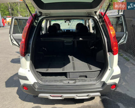 Белый Ниссан ИксТрейл, объемом двигателя 2 л и пробегом 154 тыс. км за 9000 $, фото 33 на Automoto.ua