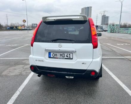 Белый Ниссан ИксТрейл, объемом двигателя 2 л и пробегом 271 тыс. км за 5000 $, фото 11 на Automoto.ua
