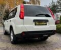 Белый Ниссан ИксТрейл, объемом двигателя 2 л и пробегом 255 тыс. км за 10650 $, фото 4 на Automoto.ua