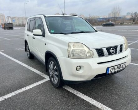 Белый Ниссан ИксТрейл, объемом двигателя 2 л и пробегом 271 тыс. км за 5000 $, фото 2 на Automoto.ua