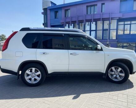 Белый Ниссан ИксТрейл, объемом двигателя 2.5 л и пробегом 180 тыс. км за 8700 $, фото 8 на Automoto.ua