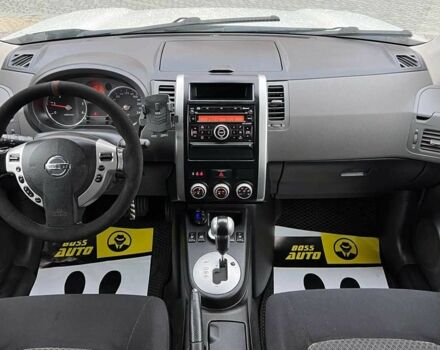 Белый Ниссан ИксТрейл, объемом двигателя 2 л и пробегом 255 тыс. км за 10650 $, фото 10 на Automoto.ua