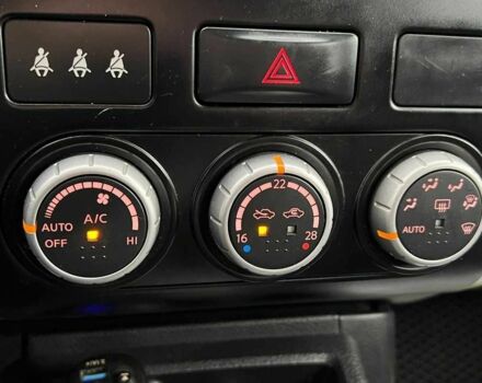 Белый Ниссан ИксТрейл, объемом двигателя 2 л и пробегом 255 тыс. км за 10650 $, фото 14 на Automoto.ua