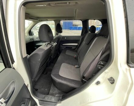 Белый Ниссан ИксТрейл, объемом двигателя 2 л и пробегом 271 тыс. км за 5000 $, фото 12 на Automoto.ua