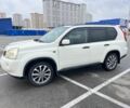 Белый Ниссан ИксТрейл, объемом двигателя 2 л и пробегом 271 тыс. км за 5000 $, фото 4 на Automoto.ua
