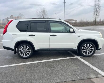 Белый Ниссан ИксТрейл, объемом двигателя 2 л и пробегом 271 тыс. км за 5000 $, фото 6 на Automoto.ua