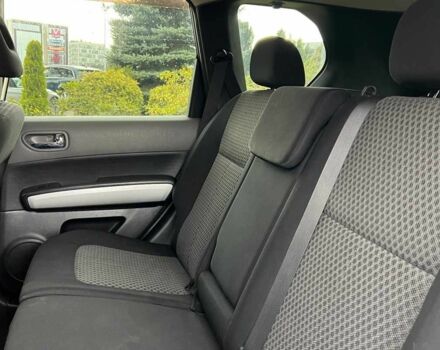 Белый Ниссан ИксТрейл, объемом двигателя 2 л и пробегом 255 тыс. км за 10650 $, фото 18 на Automoto.ua