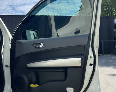 Белый Ниссан ИксТрейл, объемом двигателя 2 л и пробегом 154 тыс. км за 9000 $, фото 27 на Automoto.ua