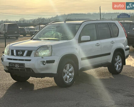 Белый Ниссан ИксТрейл, объемом двигателя 2.49 л и пробегом 199 тыс. км за 9500 $, фото 5 на Automoto.ua