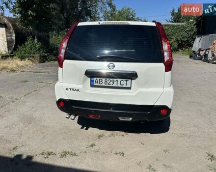 Белый Ниссан ИксТрейл, объемом двигателя 2 л и пробегом 200 тыс. км за 8900 $, фото 7 на Automoto.ua