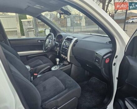 Белый Ниссан ИксТрейл, объемом двигателя 2 л и пробегом 205 тыс. км за 10799 $, фото 29 на Automoto.ua