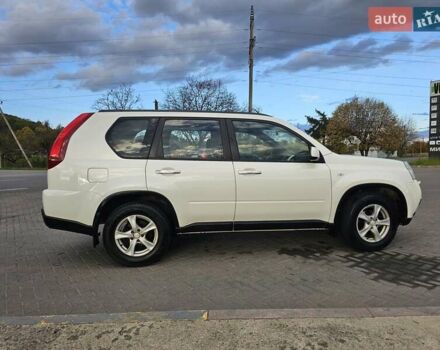 Белый Ниссан ИксТрейл, объемом двигателя 2 л и пробегом 205 тыс. км за 11599 $, фото 16 на Automoto.ua