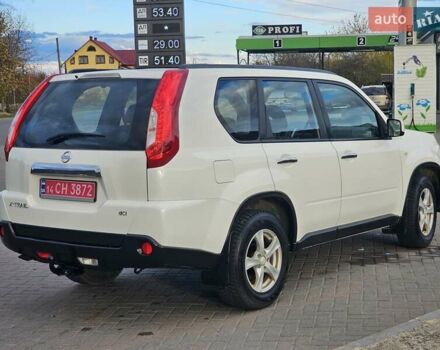 Белый Ниссан ИксТрейл, объемом двигателя 2 л и пробегом 205 тыс. км за 11599 $, фото 13 на Automoto.ua