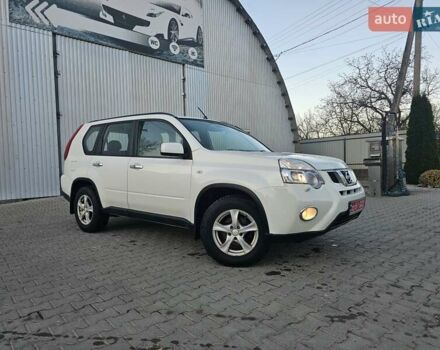 Белый Ниссан ИксТрейл, объемом двигателя 2 л и пробегом 205 тыс. км за 10799 $, фото 16 на Automoto.ua