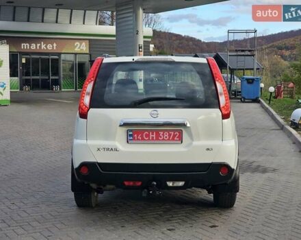 Белый Ниссан ИксТрейл, объемом двигателя 2 л и пробегом 205 тыс. км за 11599 $, фото 11 на Automoto.ua