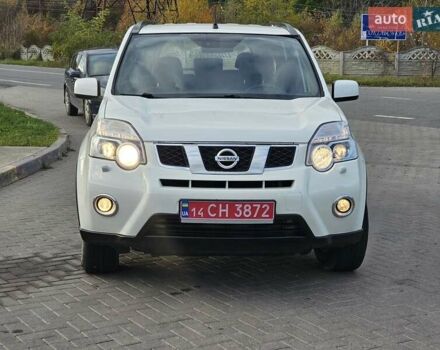 Белый Ниссан ИксТрейл, объемом двигателя 2 л и пробегом 205 тыс. км за 11599 $, фото 5 на Automoto.ua