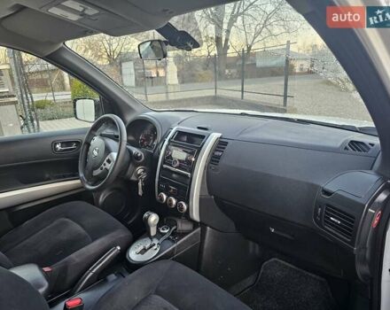 Белый Ниссан ИксТрейл, объемом двигателя 2 л и пробегом 205 тыс. км за 10799 $, фото 31 на Automoto.ua