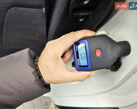 Белый Ниссан ИксТрейл, объемом двигателя 2 л и пробегом 205 тыс. км за 11599 $, фото 69 на Automoto.ua