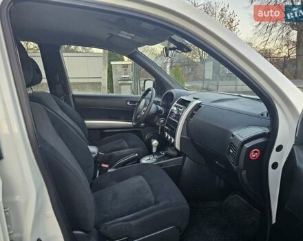 Белый Ниссан ИксТрейл, объемом двигателя 2 л и пробегом 205 тыс. км за 10799 $, фото 30 на Automoto.ua